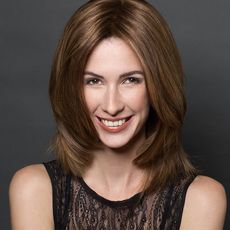 Mens toupee , Womens Wig and Hair extension for White Girls all in one place in Toronto Canada. Top Remy Hair Extensions Online Seller. Womens wig and topper hairpiece